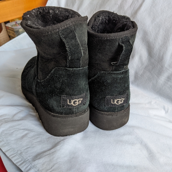 UGG Women's classic boots size 9 - Picture 3 of 9